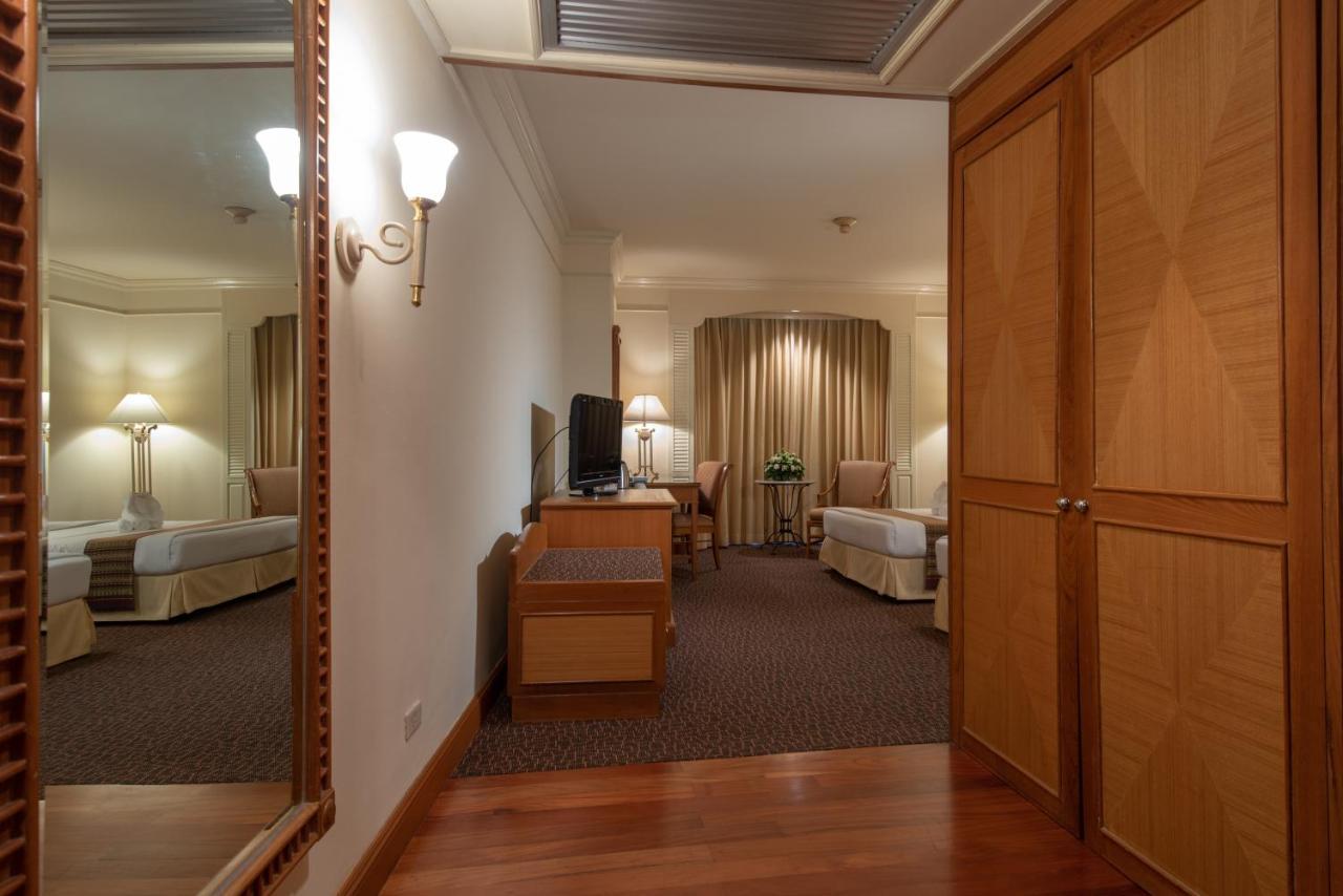 Khách sạn Montien Riverside 5*