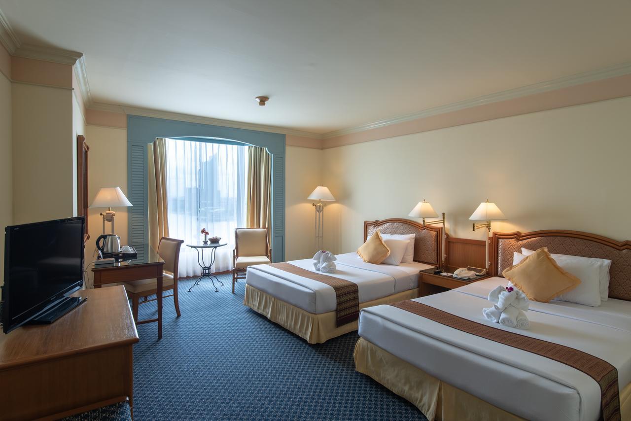 Montien Riverside Khách sạn 5*