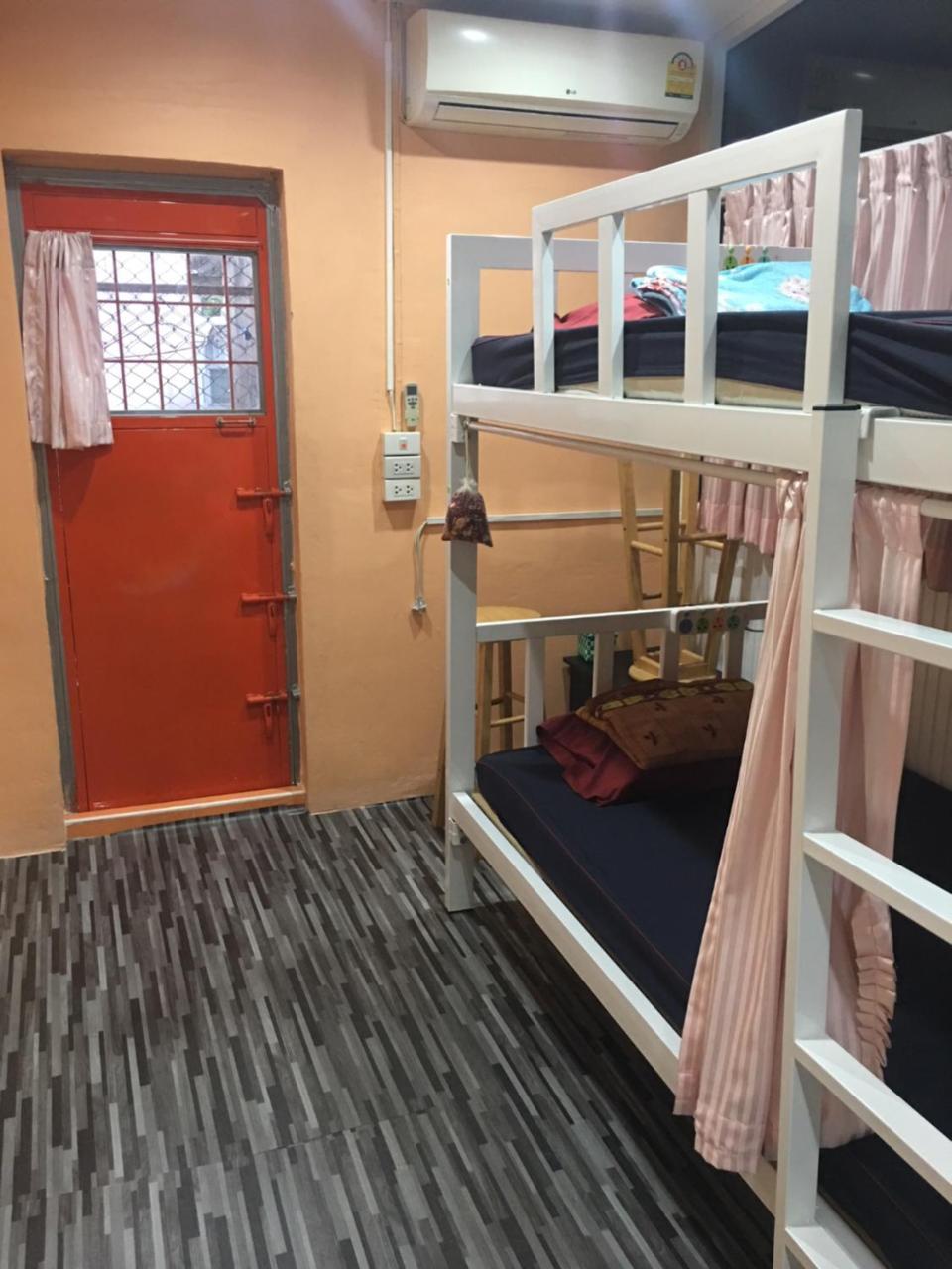 Hostel Ama *