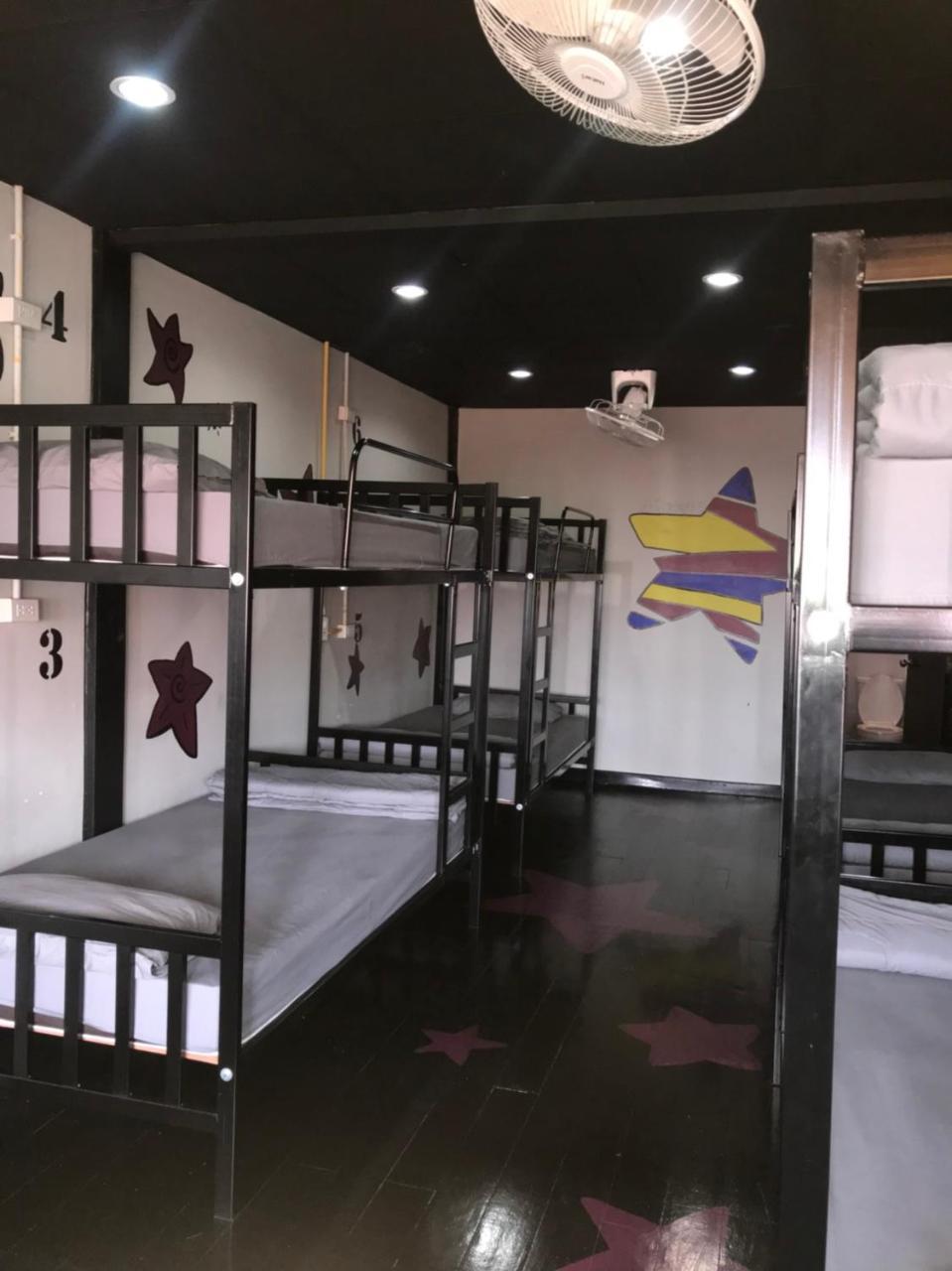 Bed & Breakfast Feel Like & Cafe