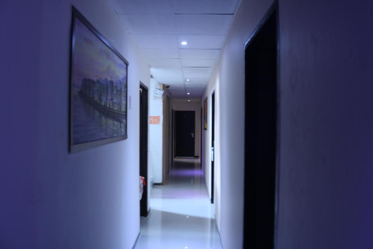 House 3*