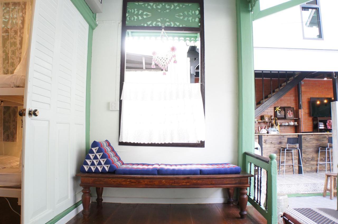 Teak House Rumah tetamu Bangkok