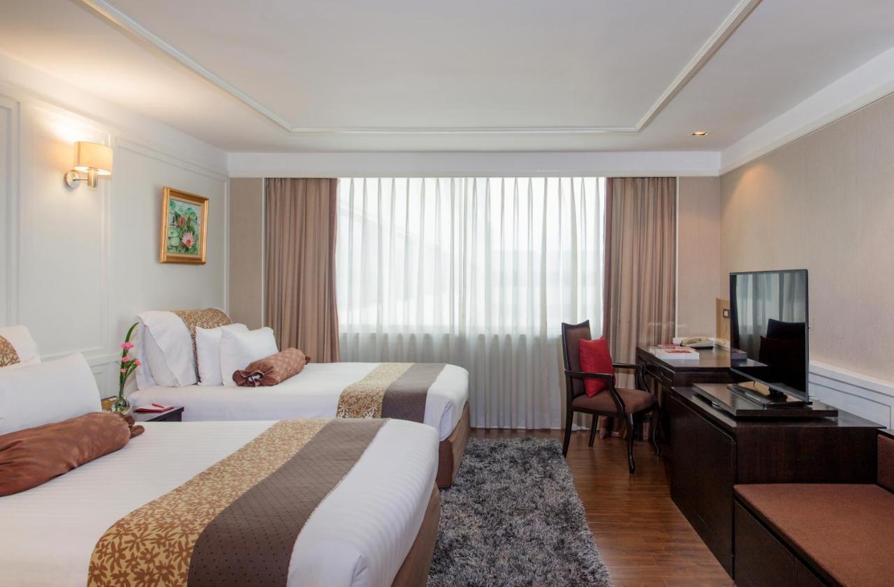 Ramada Plaza By Wyndham Menam Riverside Hotel