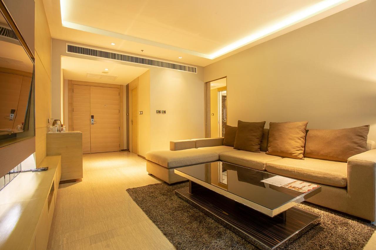 Graceland By Grace - Sha Extra 4*