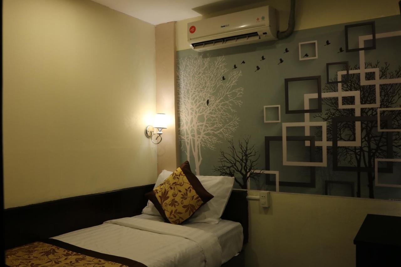 Hotel House 3*