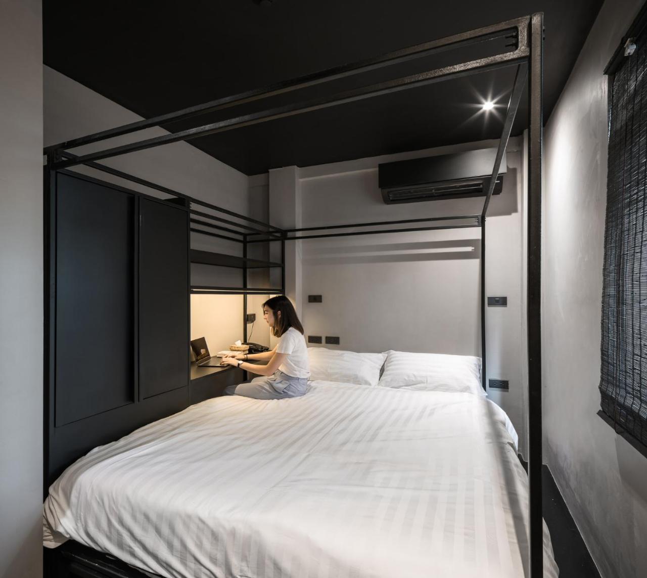 Kloem Hostel Bangkok