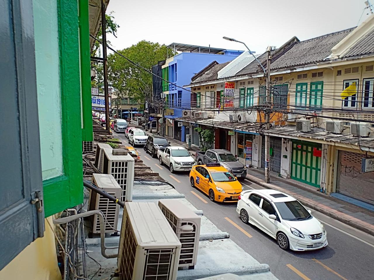 Khách sạn Santo House 2*