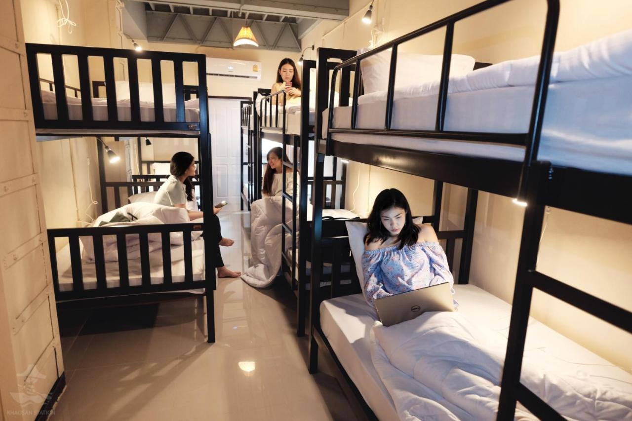 Hostal Khaosan Station (adults Only)