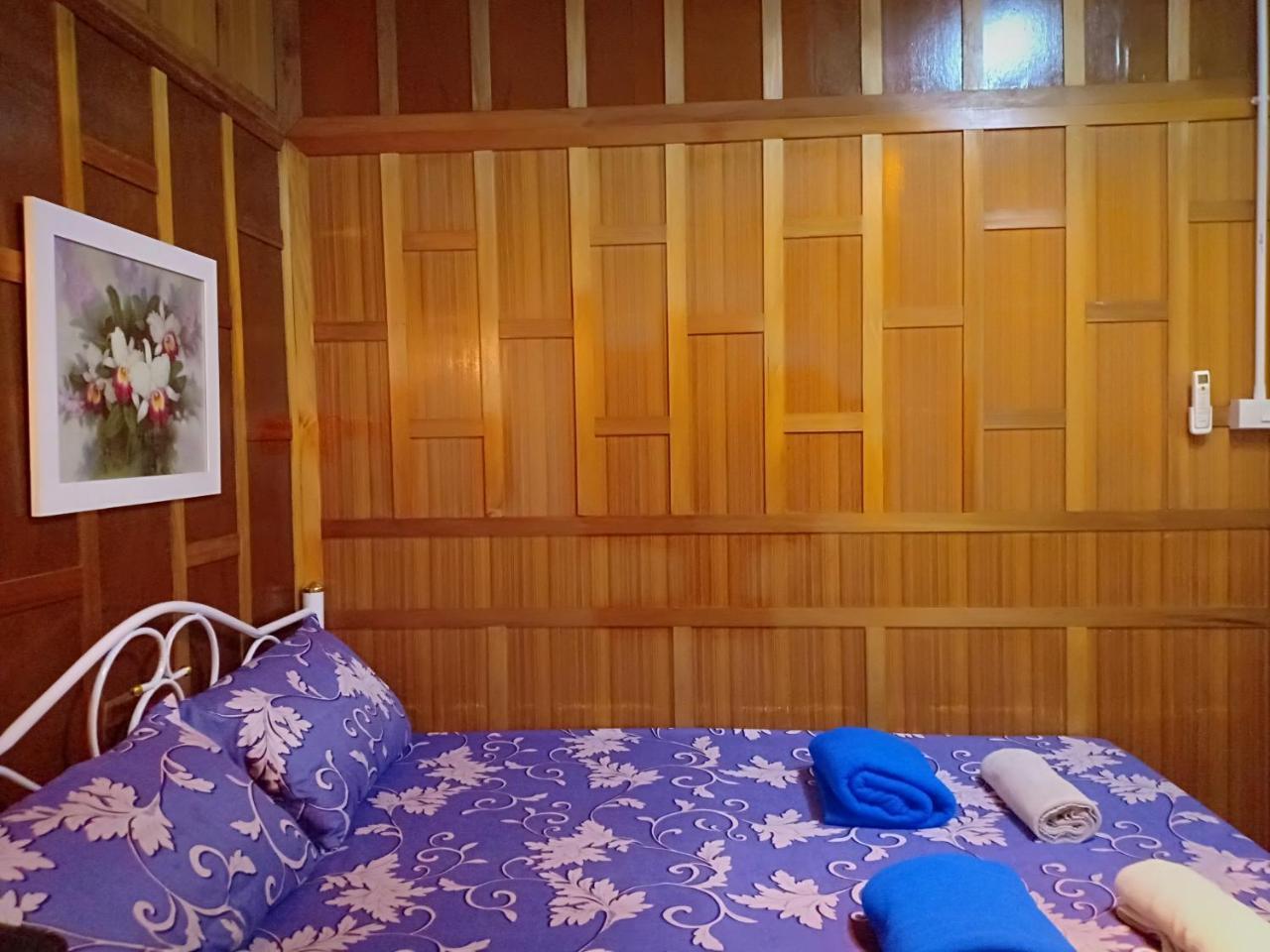 Santo House