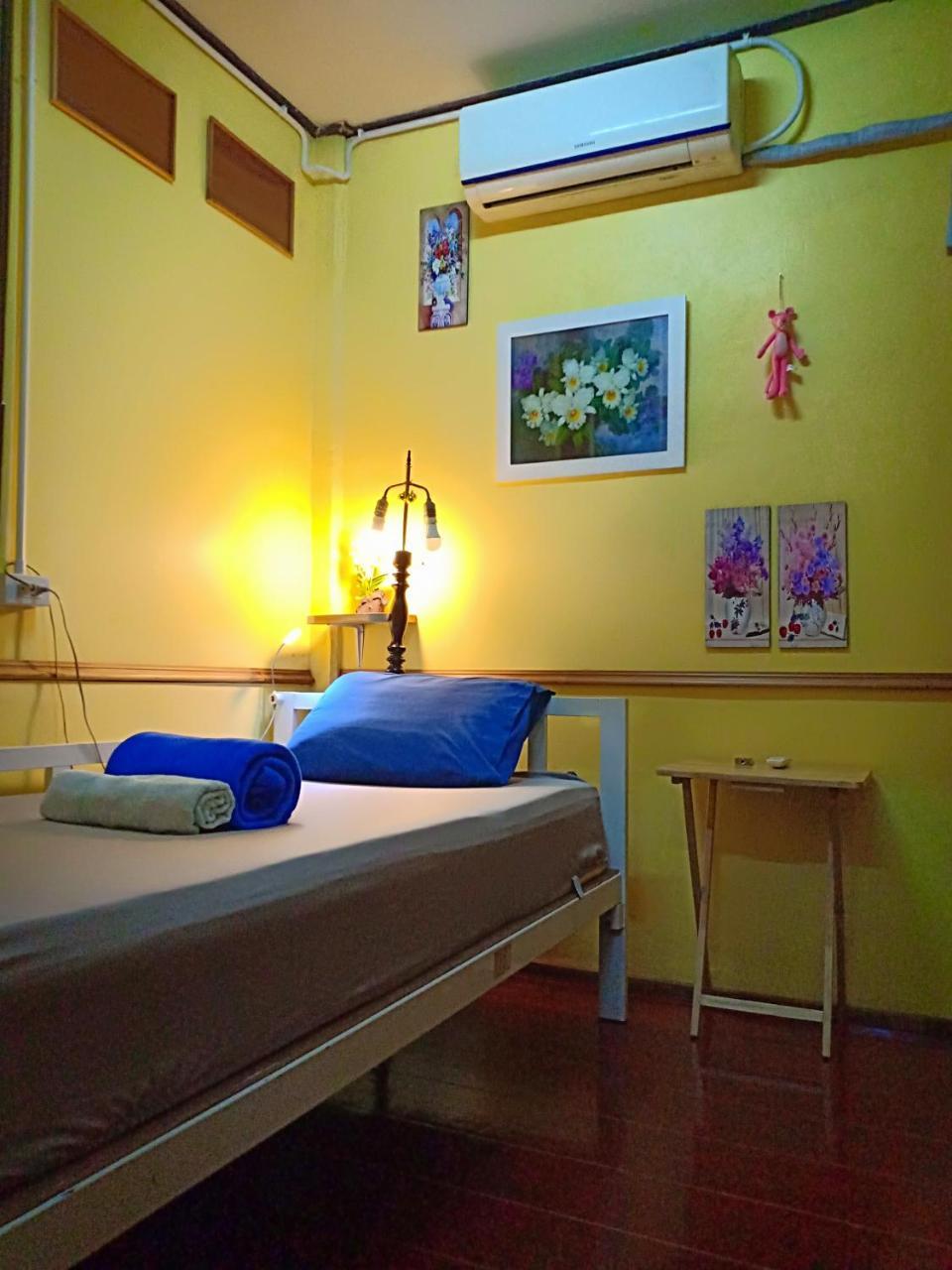 Santo House
