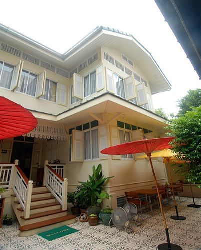Baan Dinso Hostal *