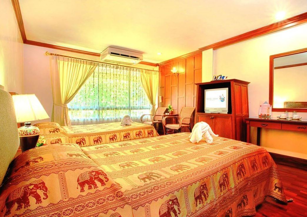 Royal Ivory Sukhumvit Nana Khách sạn 3*