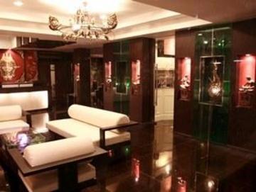 Khách sạn Mirth Sathorn 3*