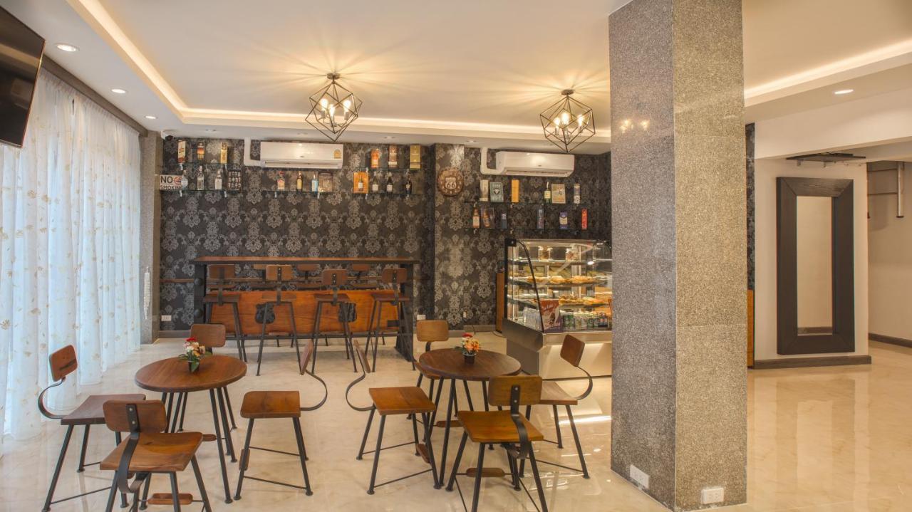 V One Pride-sukhumvit 22, 3*