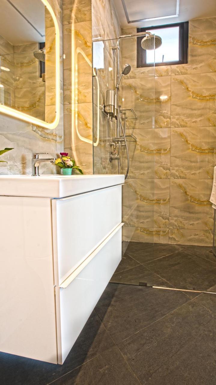 Hotel V One Pride-sukhumvit 22,