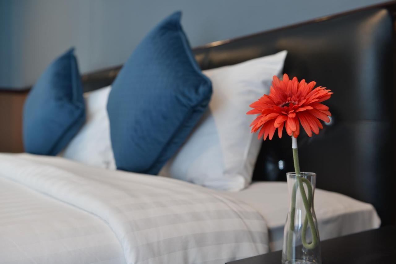 Hotel The Breton Media