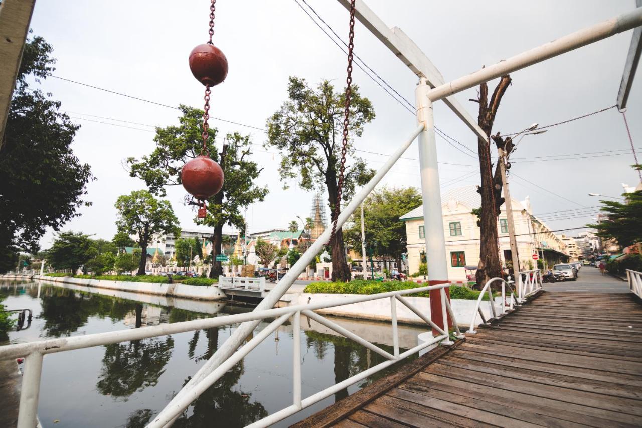 Feung Nakorn Balcony Rooms&cafe Bangkok