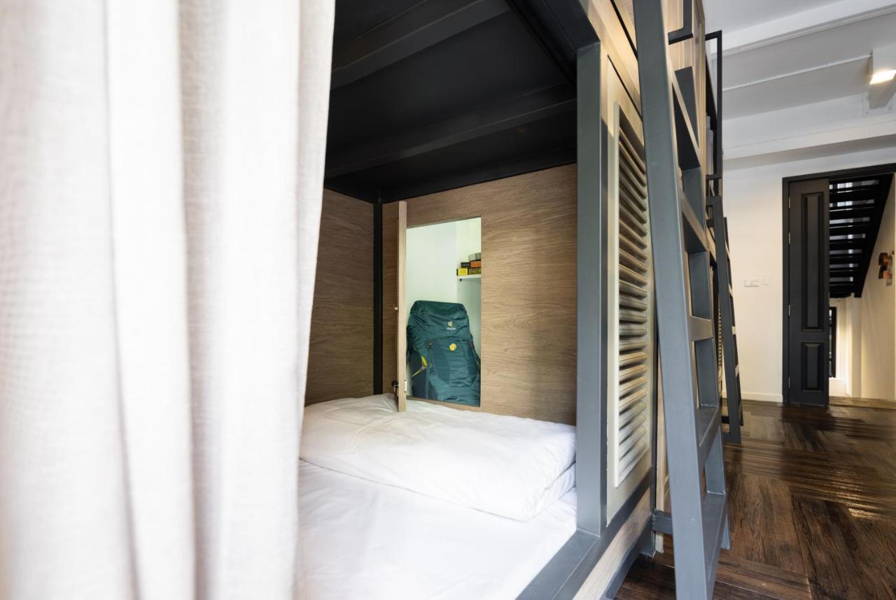 Warm Window Silom Bangkok
