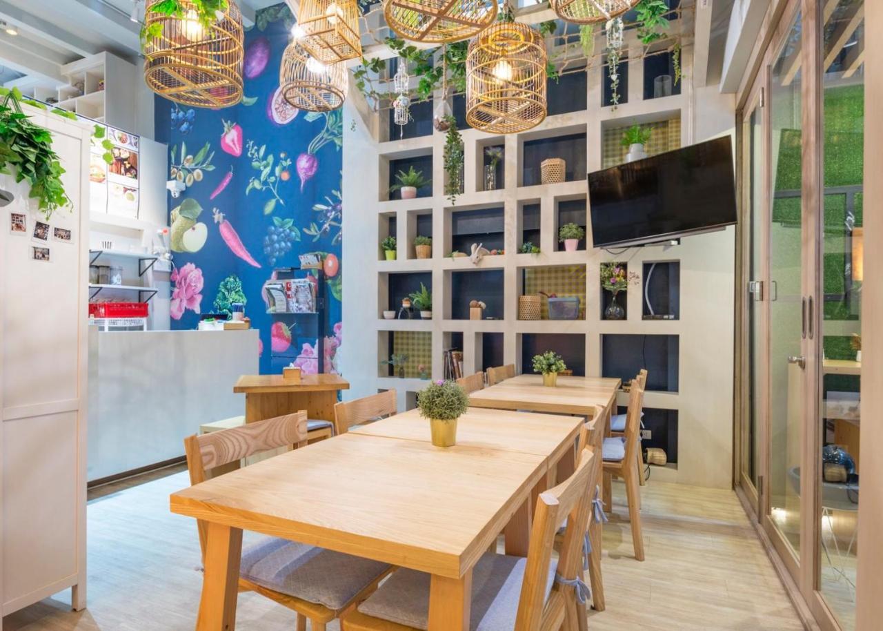 Kinnon Deluxe Coworking Cafe * Banguecoque