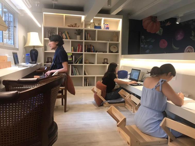 Kinnon Deluxe Coworking Cafe Albergue *