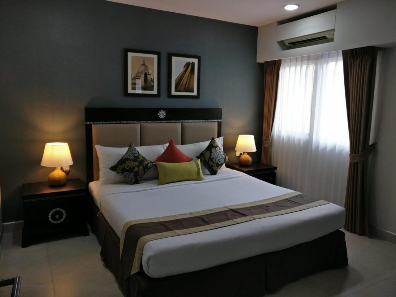 Club Mahindra Mac Boutique