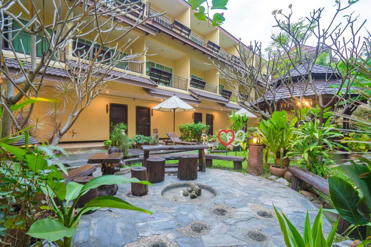 Suphan Hometel 3* Bangkok
