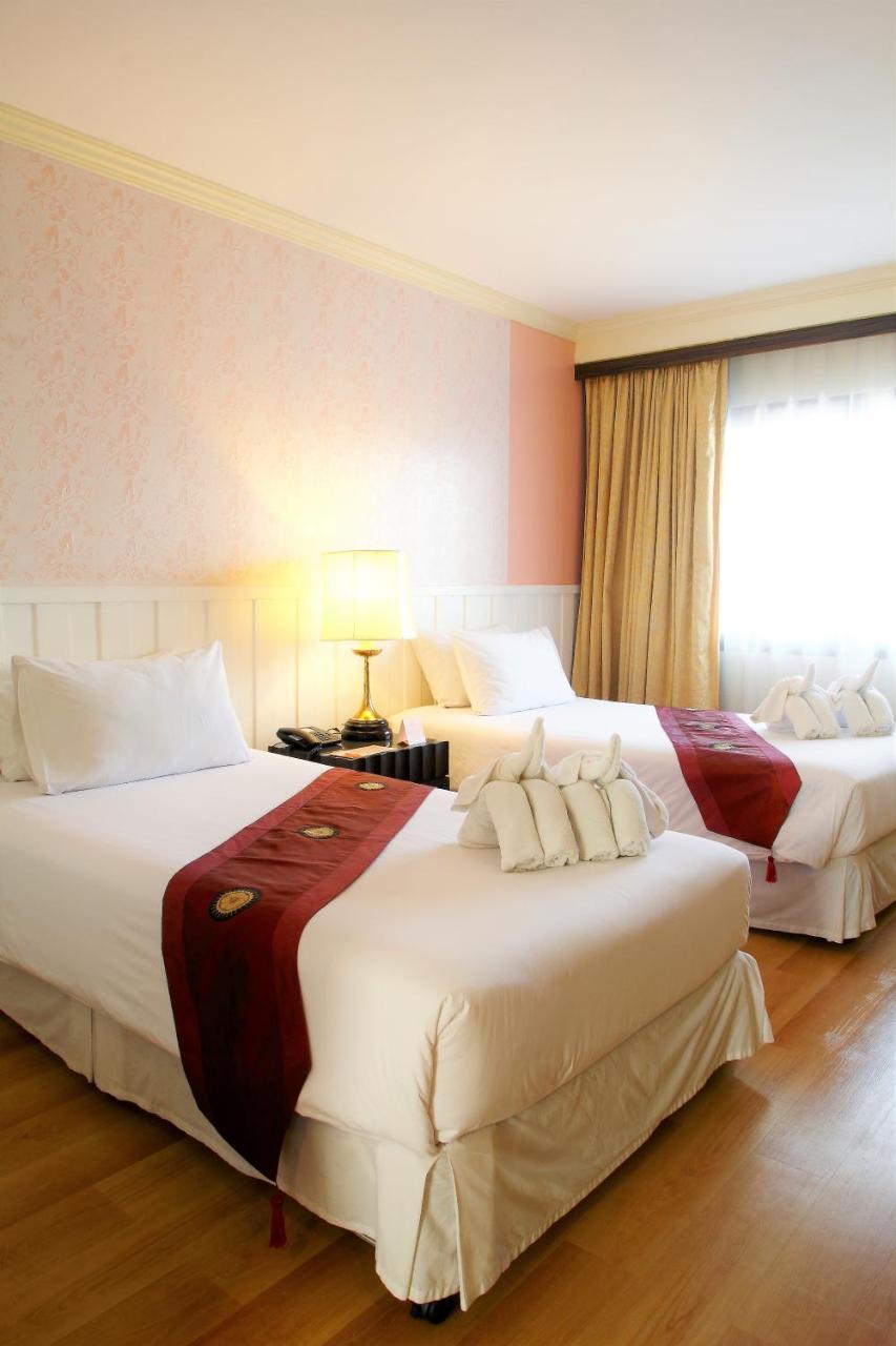 Khách sạn Princeton 4*
