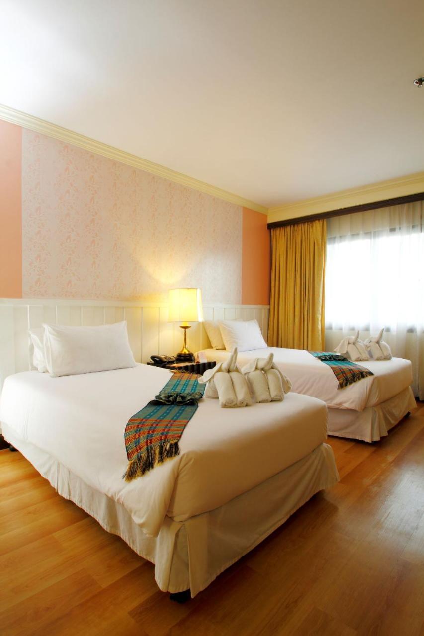 Khách sạn Princeton 4*