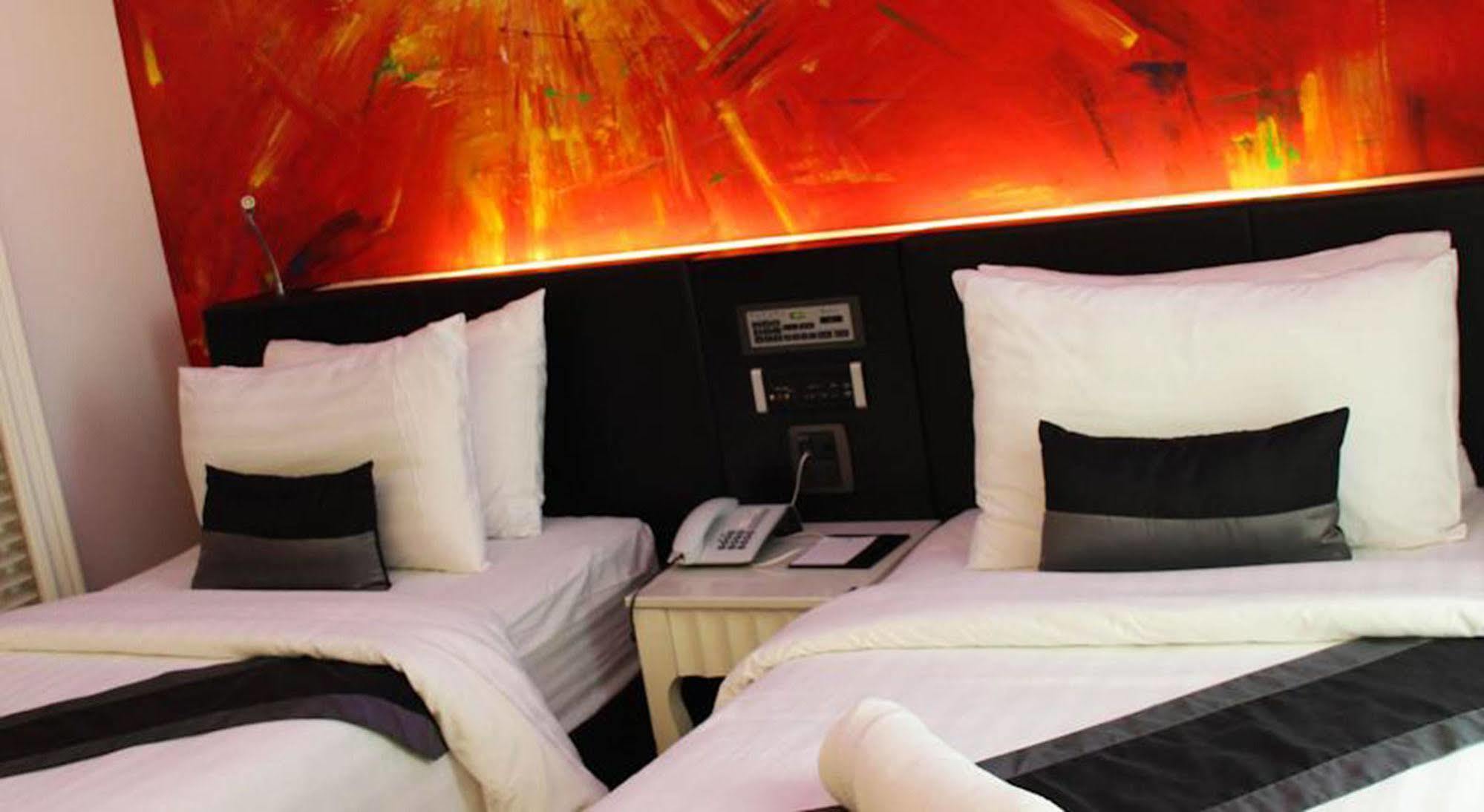 Aspira Skyy Sukhumvit 1 4*