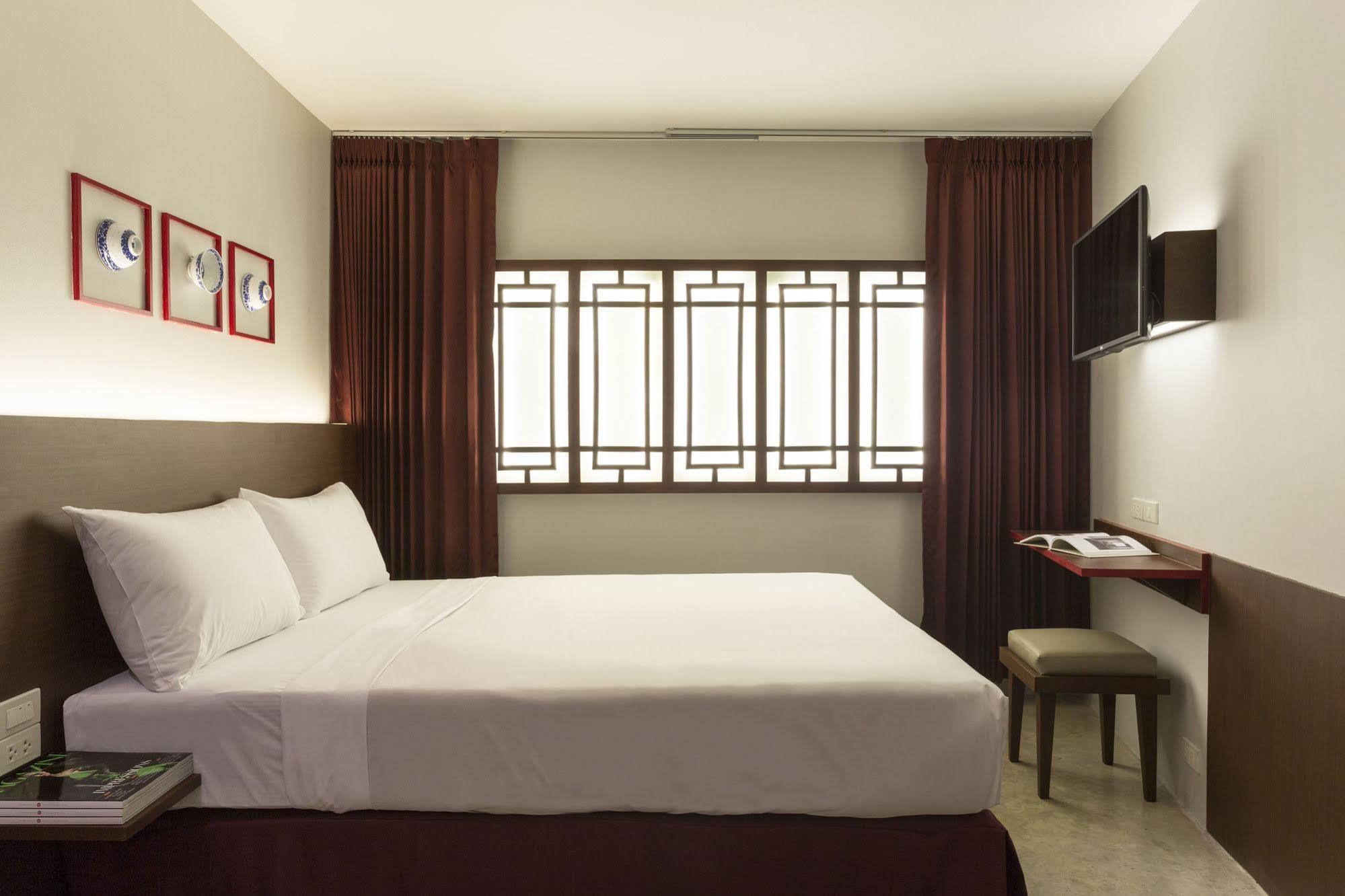 Ruamchitt Plaza Hotel 3*