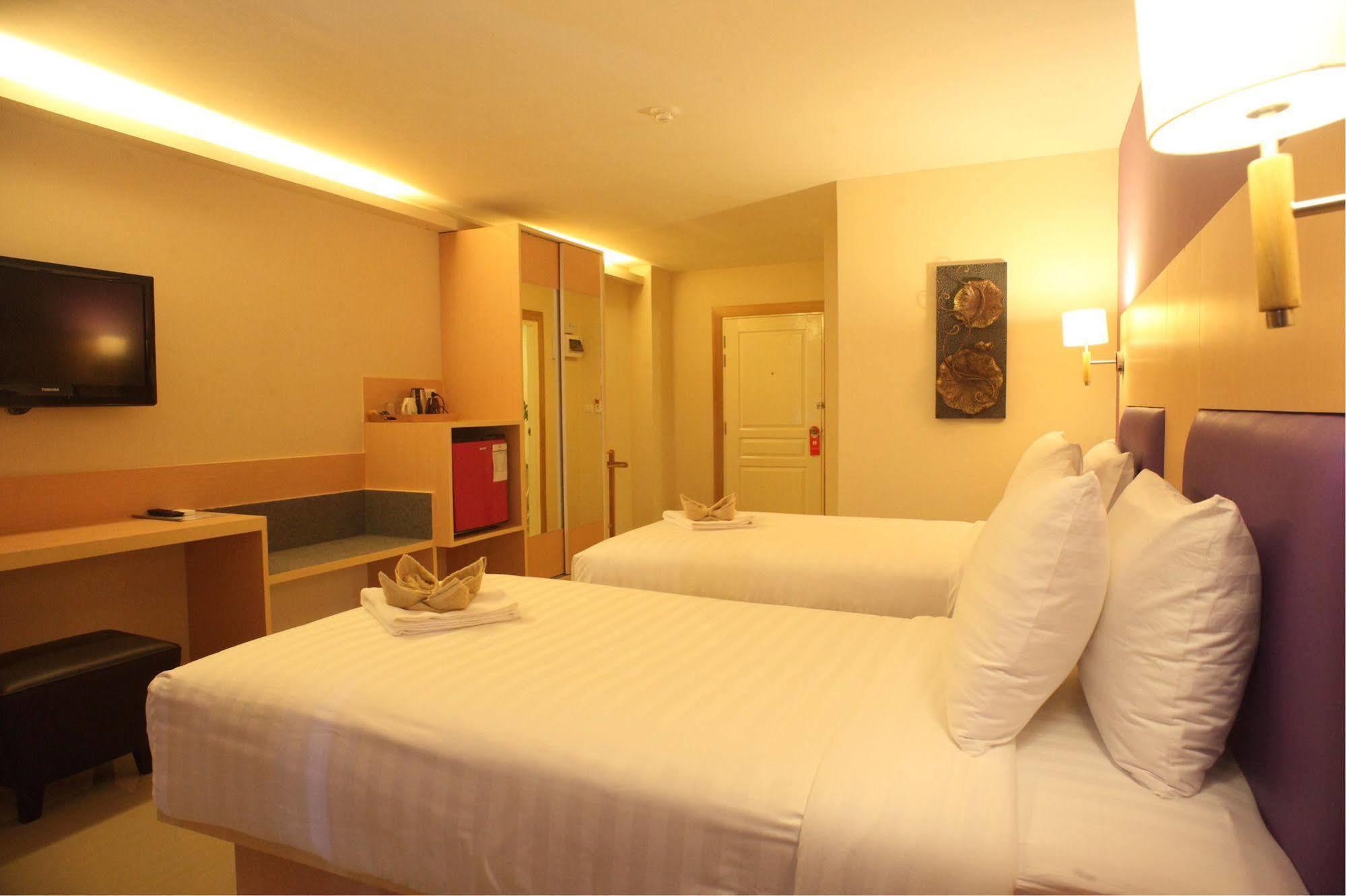Prom Ratchada Hotel Banguecoque