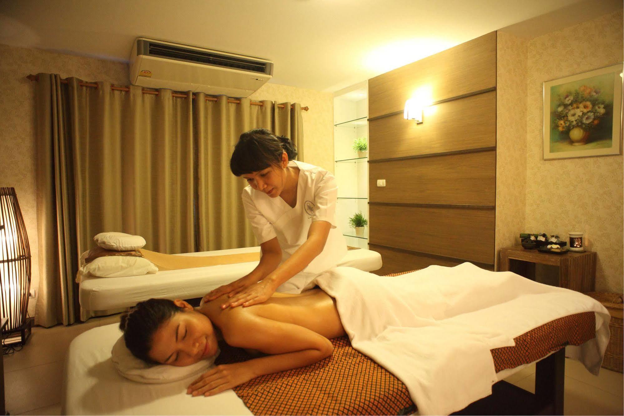 Prom Ratchada Hotell Bangkok