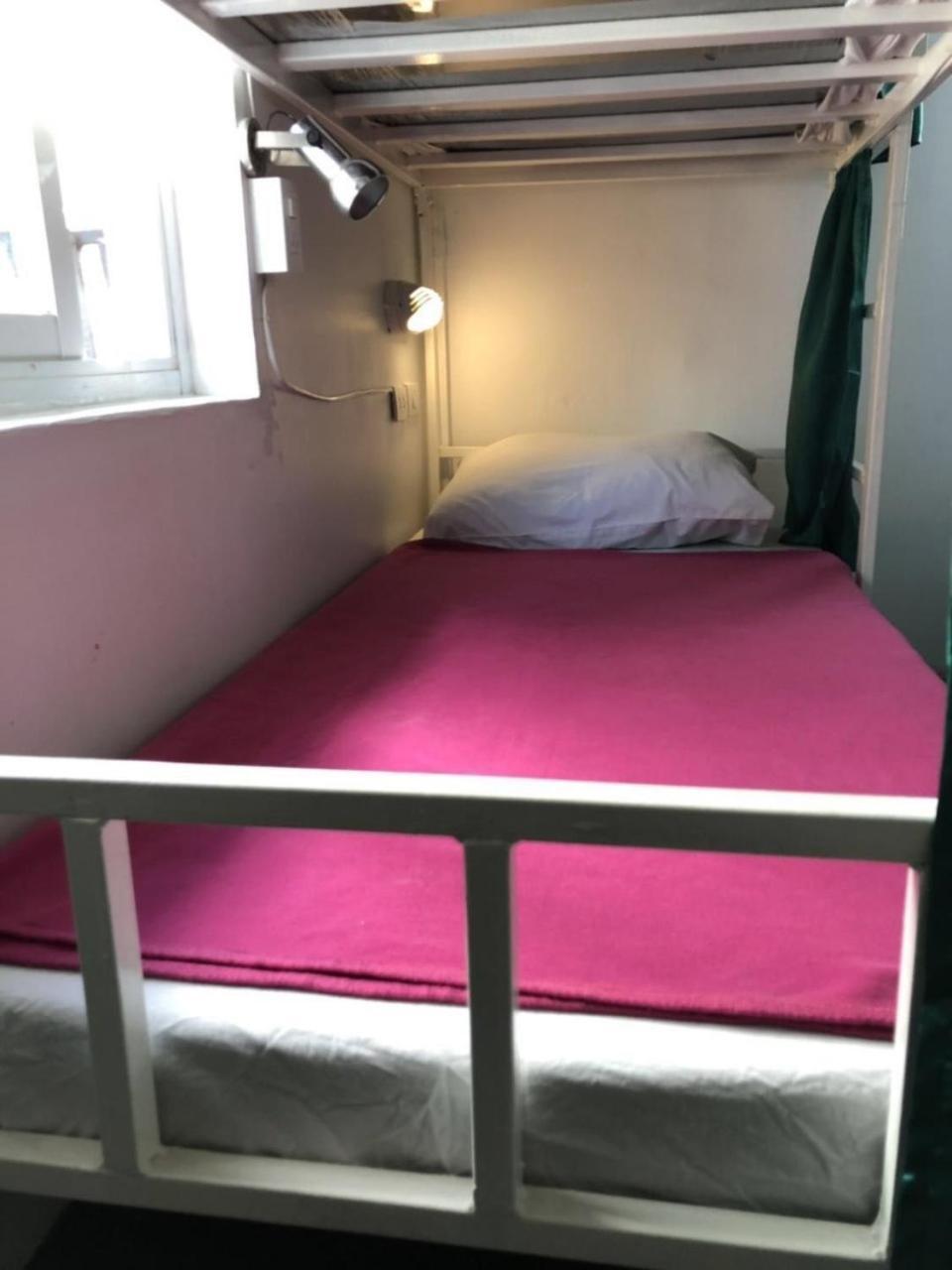 Ploy Hostel *