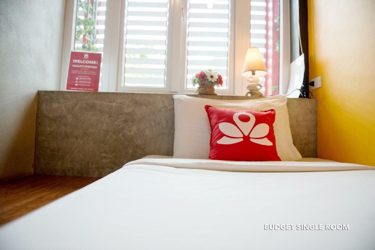 Hotel Zen Damrongrak Road 2*