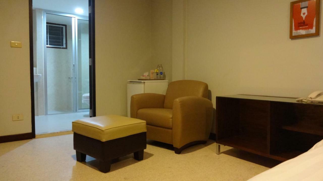 Mango Bedroom