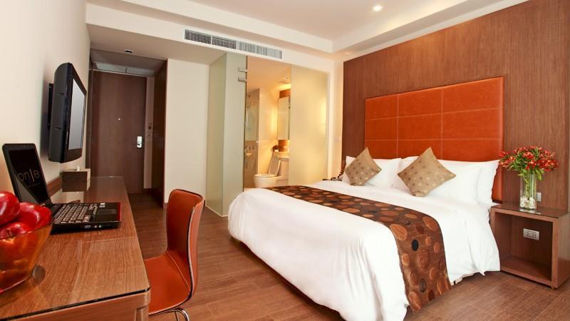 On 8 Sukhumvit Nana By Compass Hospitality Hotel