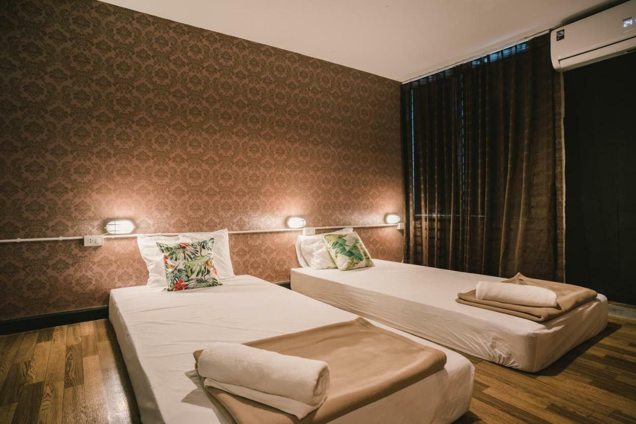 Hostel Guyasuka X Suthisarn Bangkok