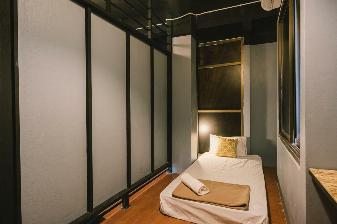 Hostel Guyasuka X Suthisarn