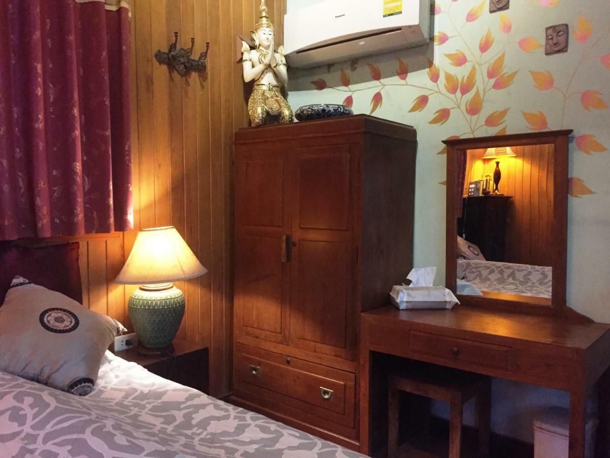 Shanti Guest house Bangkok