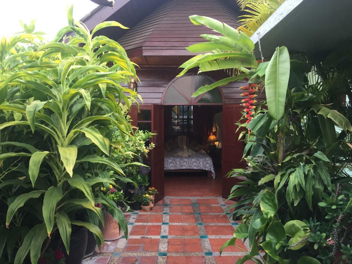Shanti Guest house 2*