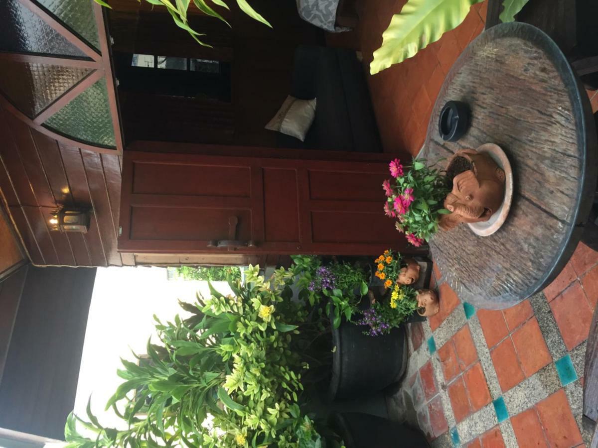 Shanti Guest house Bangkok