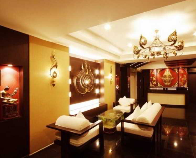 Mirth Sathorn Khách sạn 3*