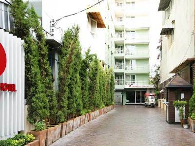 I Sathorn