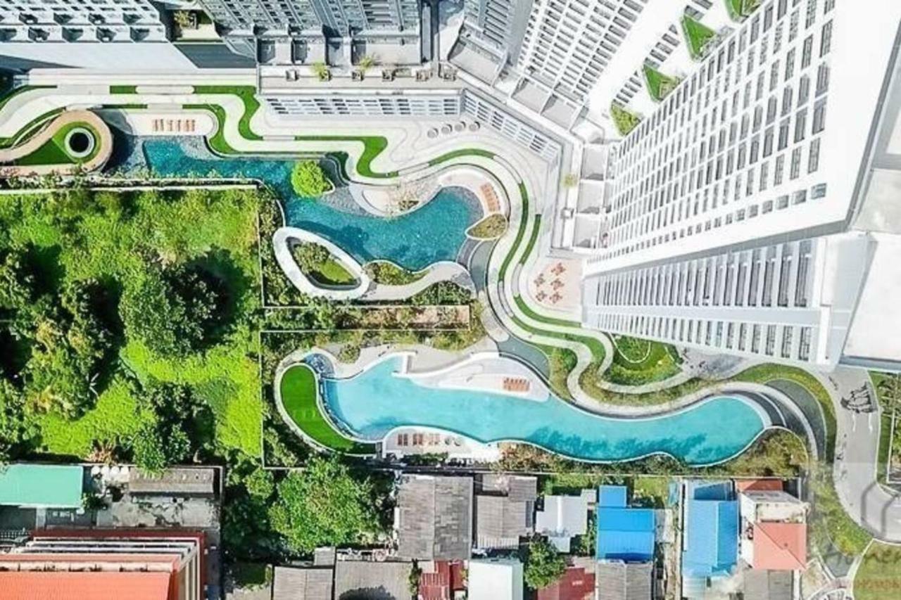 Ideo O2曼谷bangna区三万平森林轻氧公寓三个超大网红打卡泳池两个健身房足球场绿道都在小区内