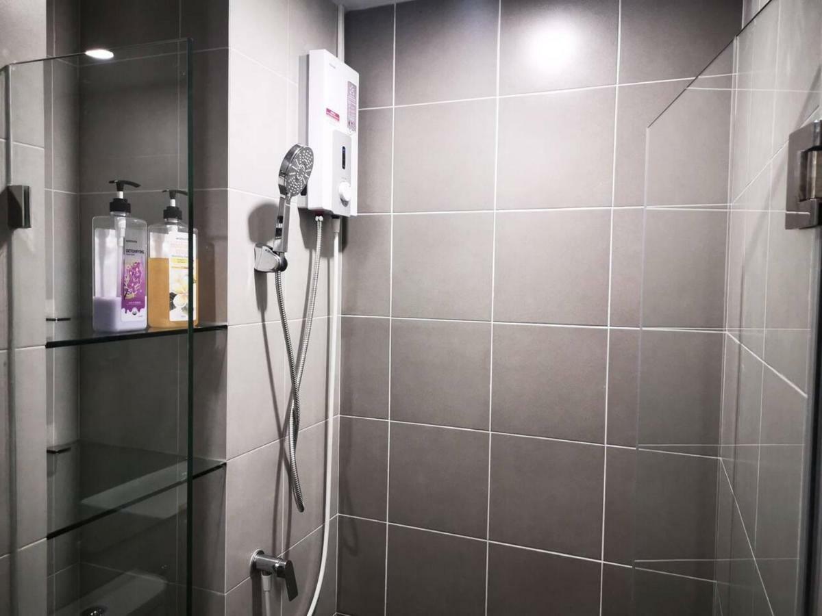 Ideo O2曼谷bangna区三万平森林轻氧公寓三个超大网红打卡泳池两个健身房足球场绿道都在小区内 * Bangkok