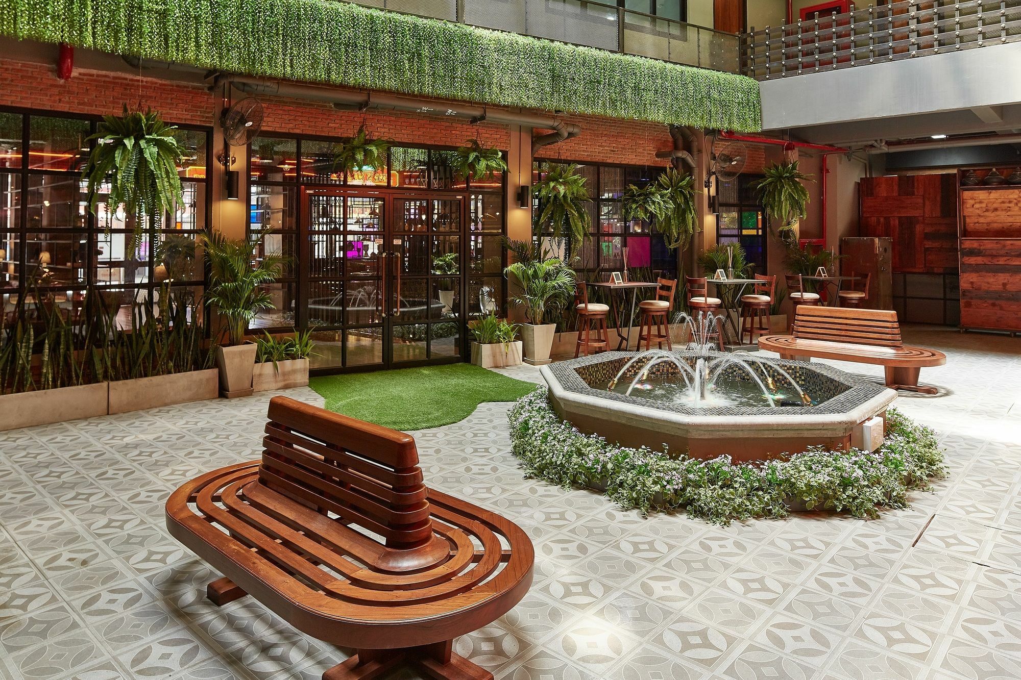 Hotel W22 By Burasari Bangkok