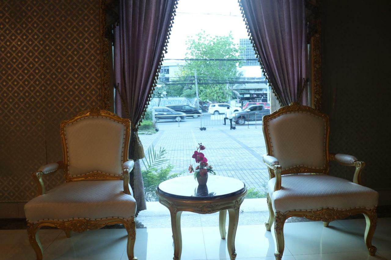 Adriatic Palace 4* Bangkok