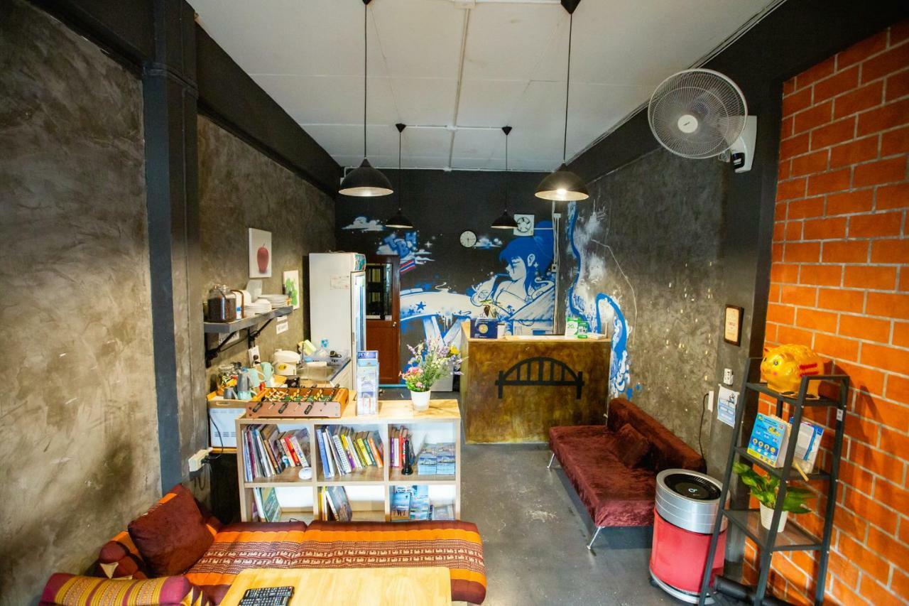 Hostel The Bridge