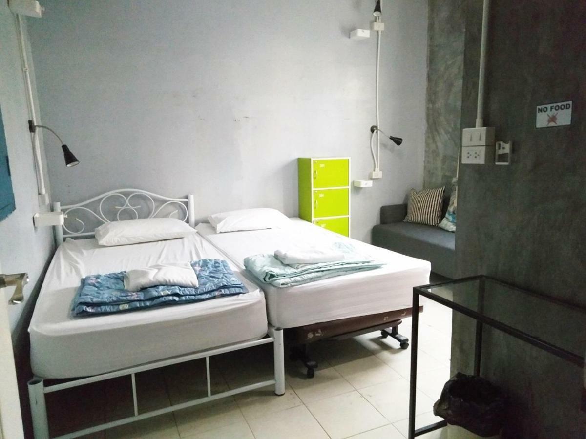 Meet Up Hostel *