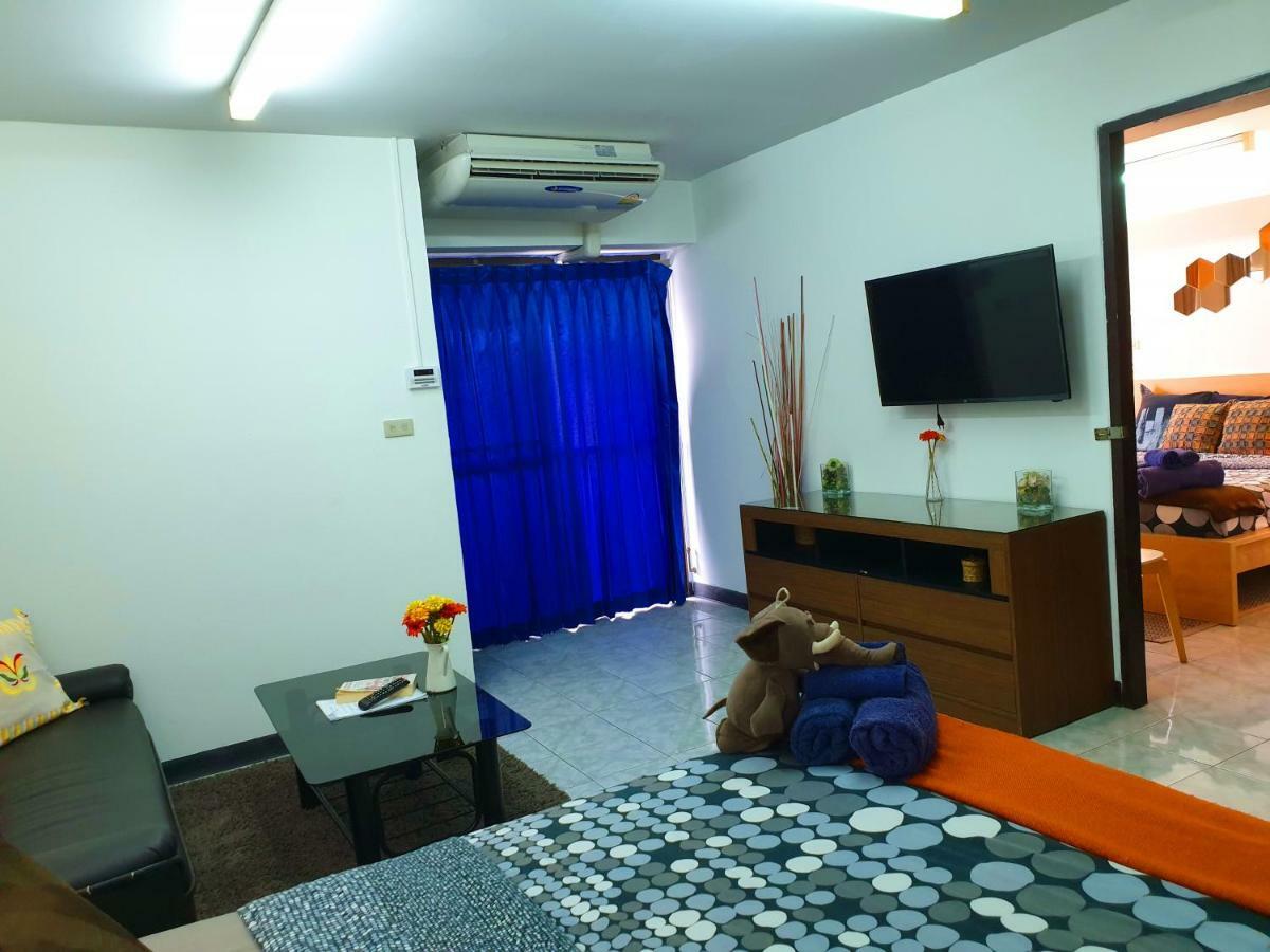 We @ Ratchaprarop Aparthotel